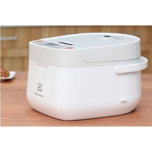Nồi cơm Electrolux ERC6503W